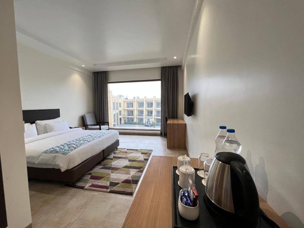 Parklane Resort Dhanbād Eksteriør billede