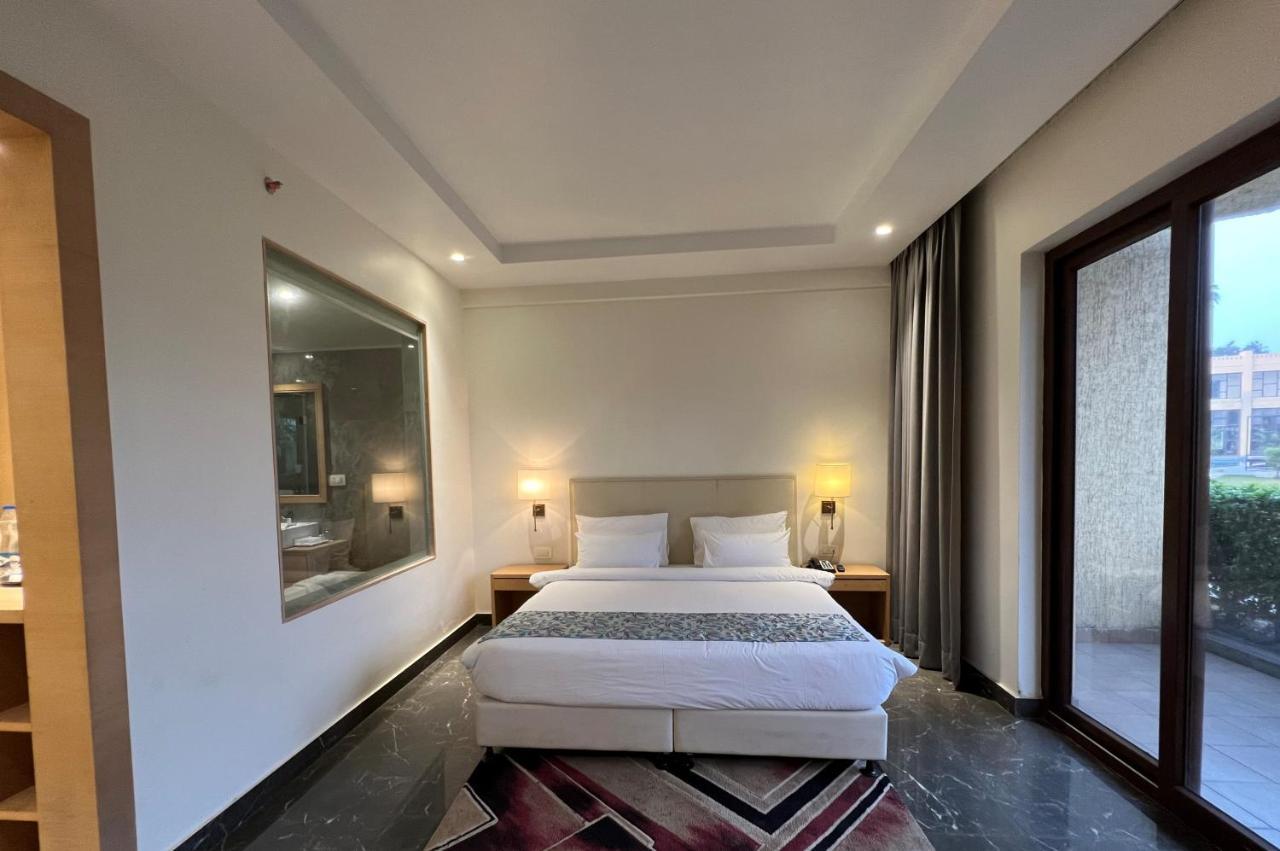 Parklane Resort Dhanbād Eksteriør billede