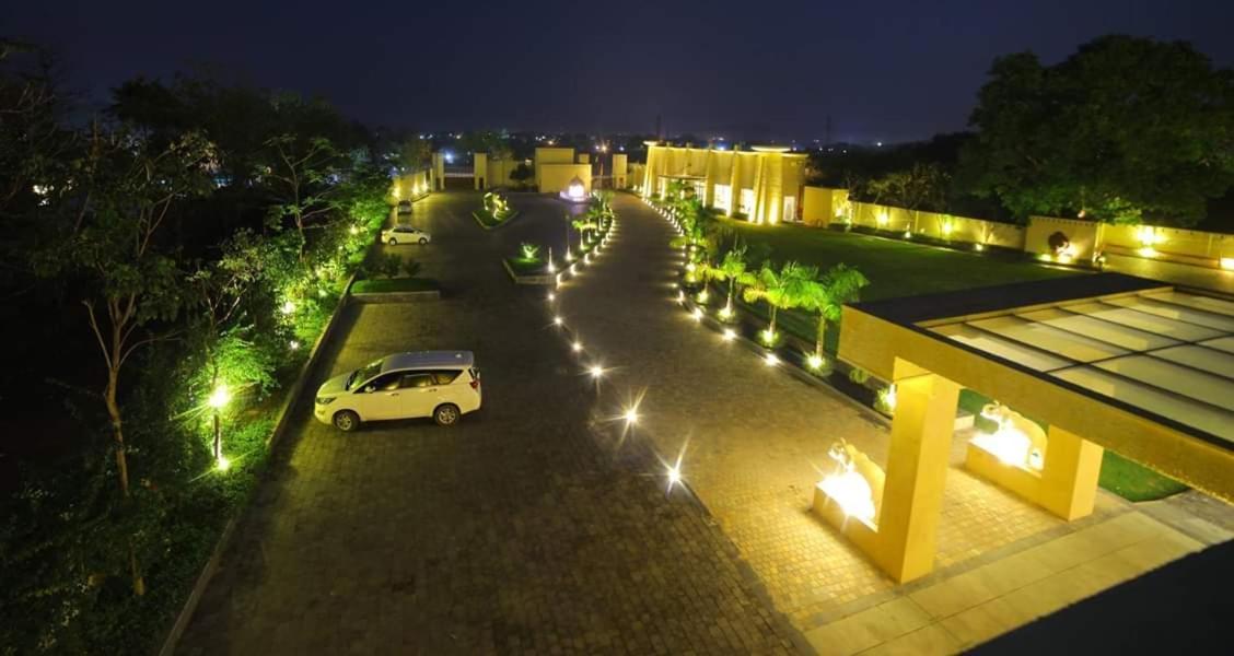 Parklane Resort Dhanbād Eksteriør billede